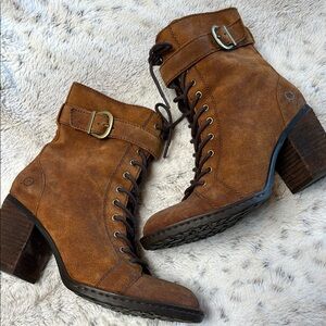 Born cass Brown  Lace-Up boots